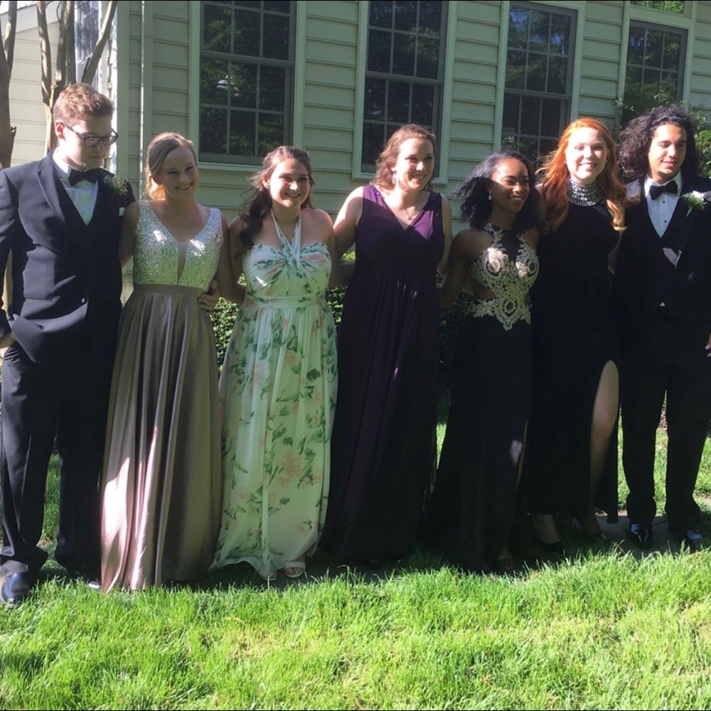 PROM DRESS - Picture 2 of 4
